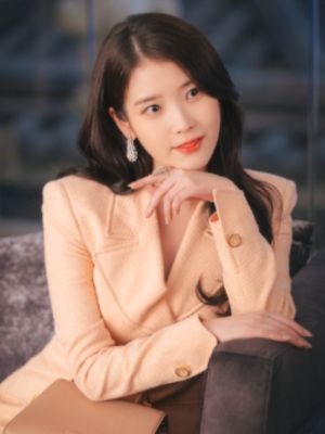IU（ソン・ヒジュ）